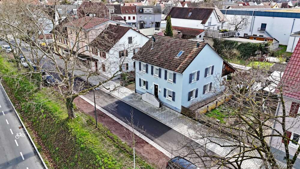 Thumbnail-Haus zum Kaufen in Weil am Rhein Haltingen 499.000,00 € 155 m²