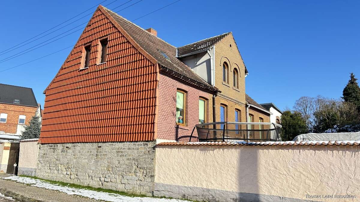 Thumbnail-Haus zum Kaufen in Eilsleben 48.000,00 € 155 m²