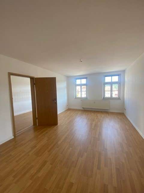 Thumbnail-Wohnung zum Mieten in Roßwein 330,00 € 60 m²