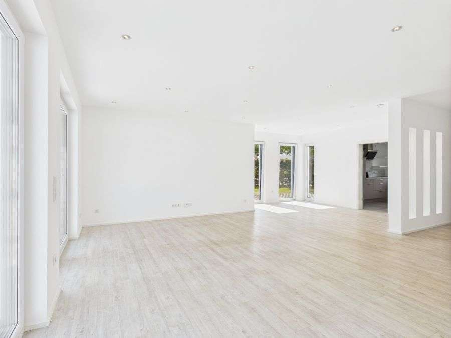 Thumbnail-Haus zum Mieten in Wiefelstede Metjendorf 1.850,00 € 122.5 m²