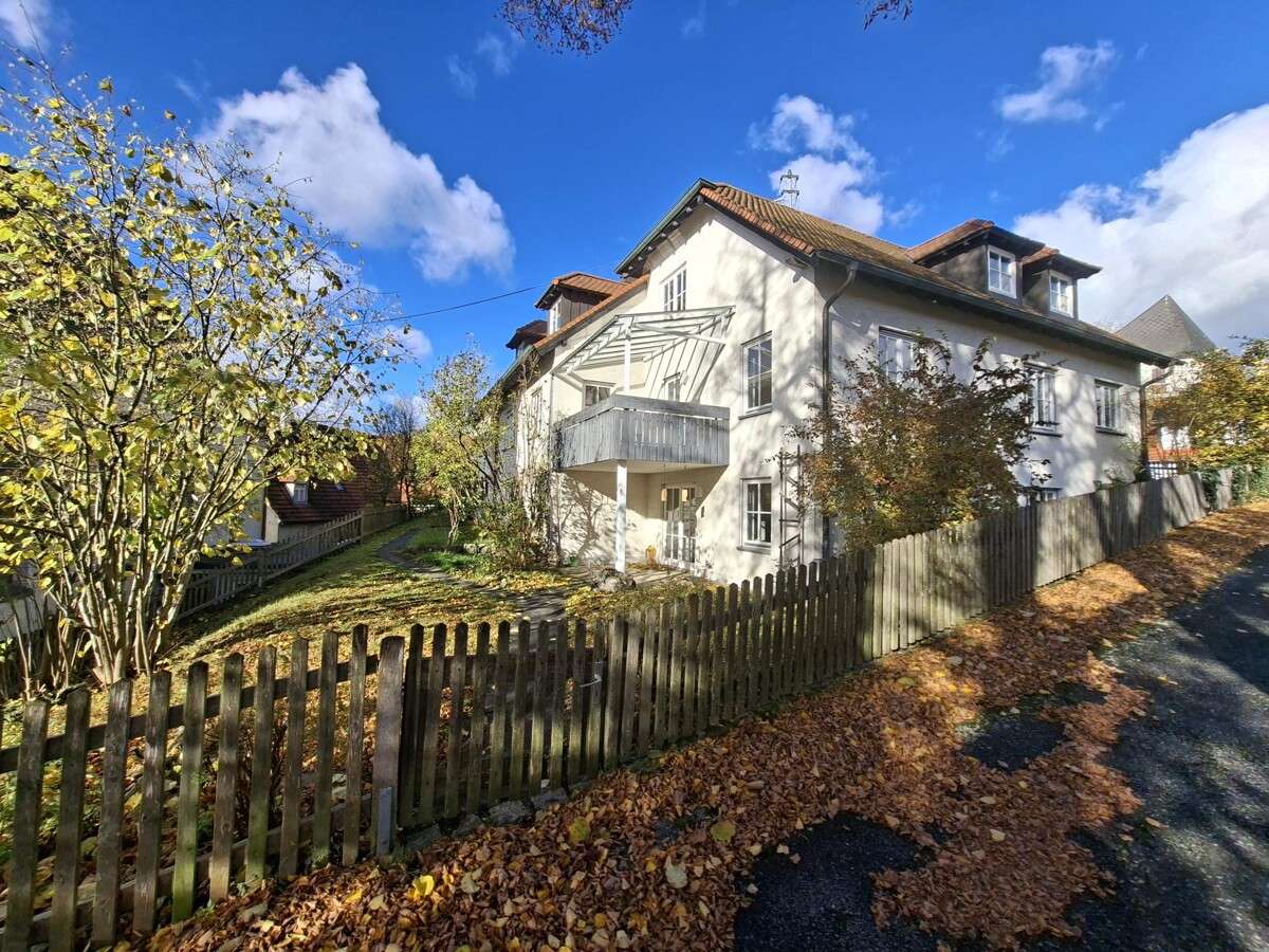 Thumbnail-Wohnung zum Mieten in Giengen an der Brenz Hürben 1.100,00 € 172.78 m²