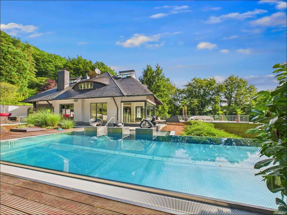 Thumbnail-Haus zum Kaufen in Bessenbach 2.780.000,00 € 701 m²