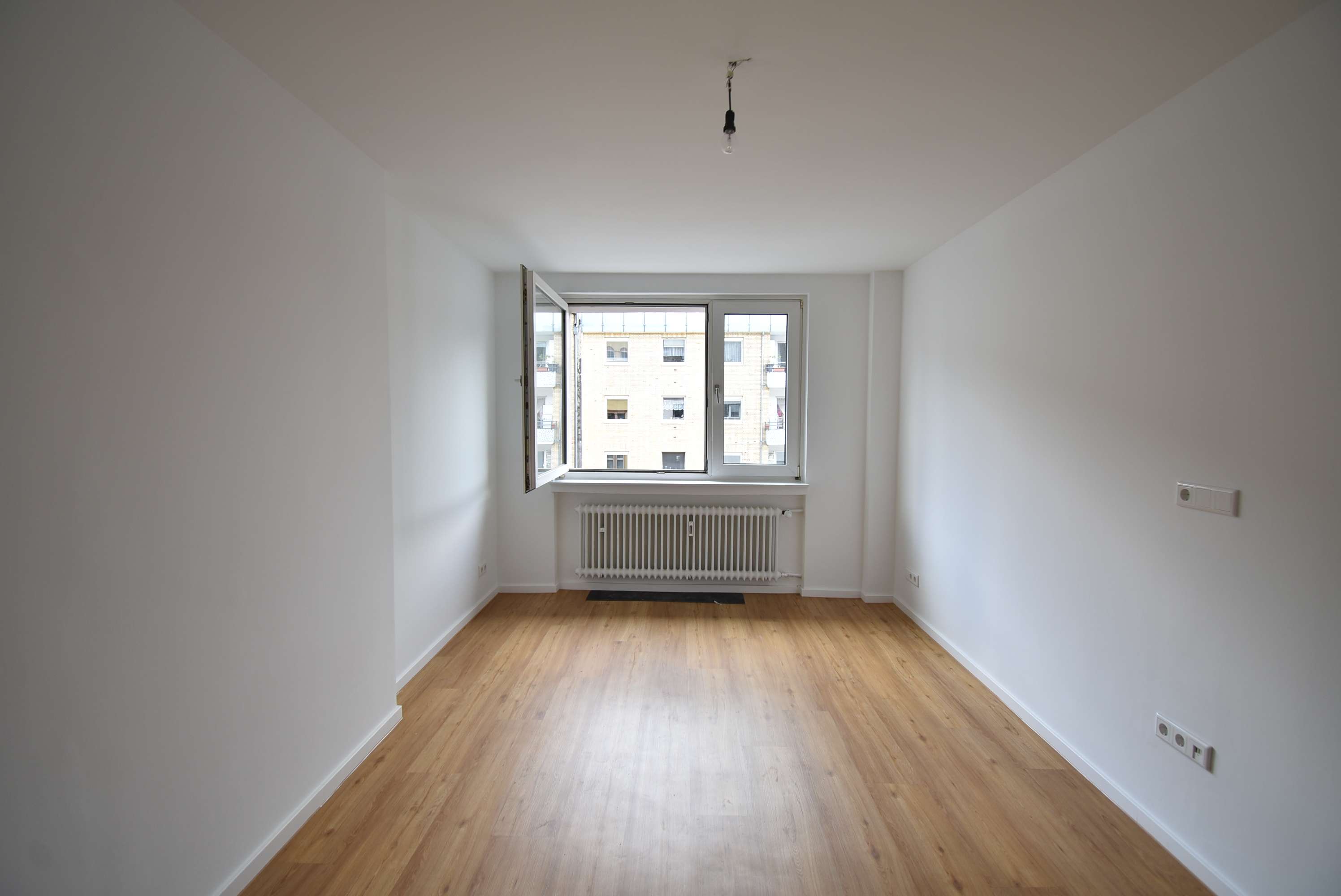 Thumbnail-Wohnung zum Mieten in Düsseldorf 900,00 € 25.79 m²