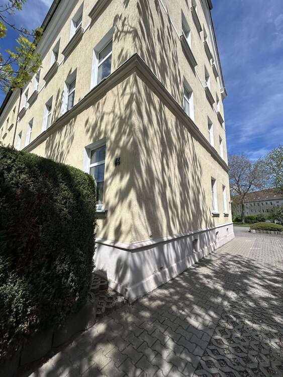 Thumbnail-Wohnung zum Mieten in Zwickau 310,00 € 47.55 m²