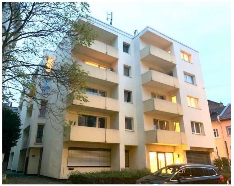 Thumbnail-Haus zum Kaufen in Frankfurt 11.950.000,00 € 1850 m²