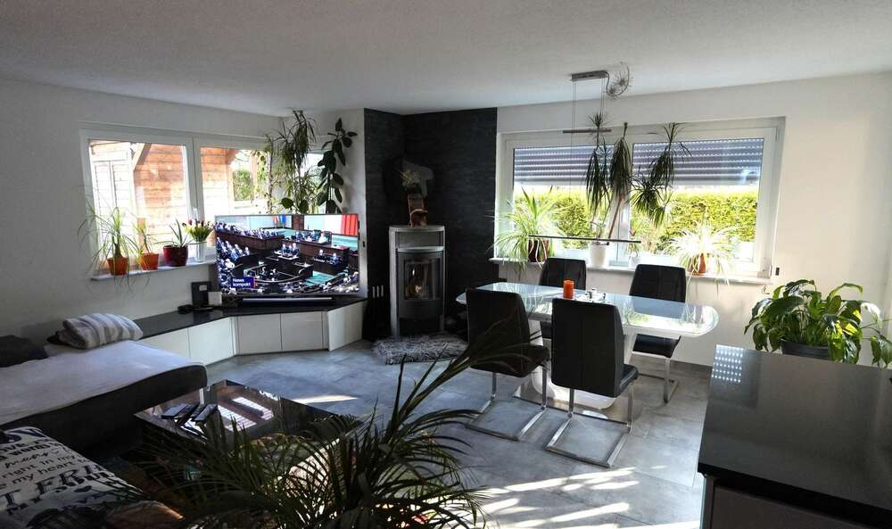 Thumbnail-Wohnung zum Kaufen in Winnenden-Birkmannsweiler 495.000,00 € 101 m²