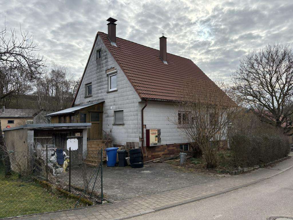 Thumbnail-Haus zum Kaufen in Niederstetten 98.000,00 € 147.74 m²