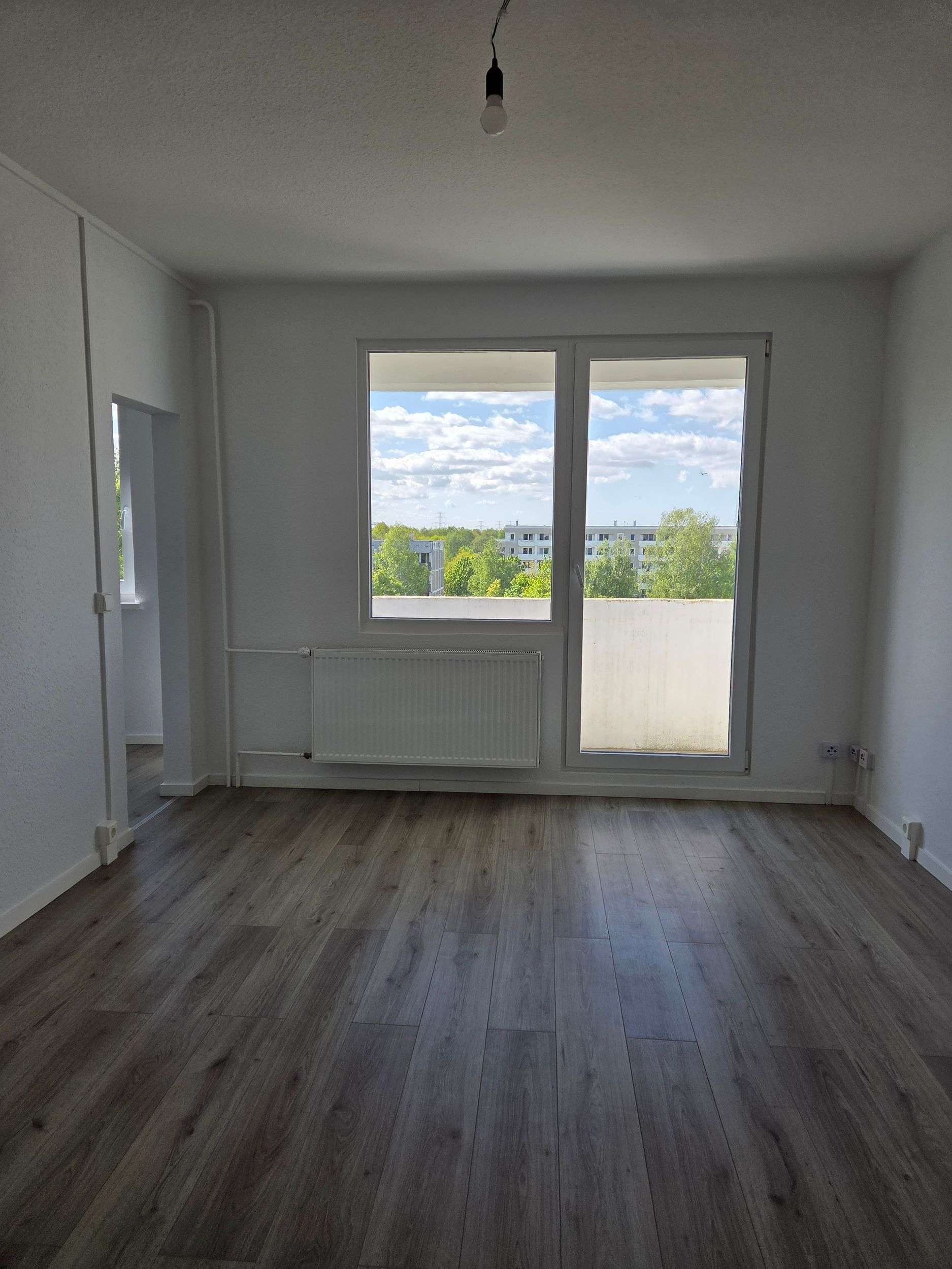 Thumbnail-Wohnung zum Mieten in Schwerin 312,00 € 42 m²