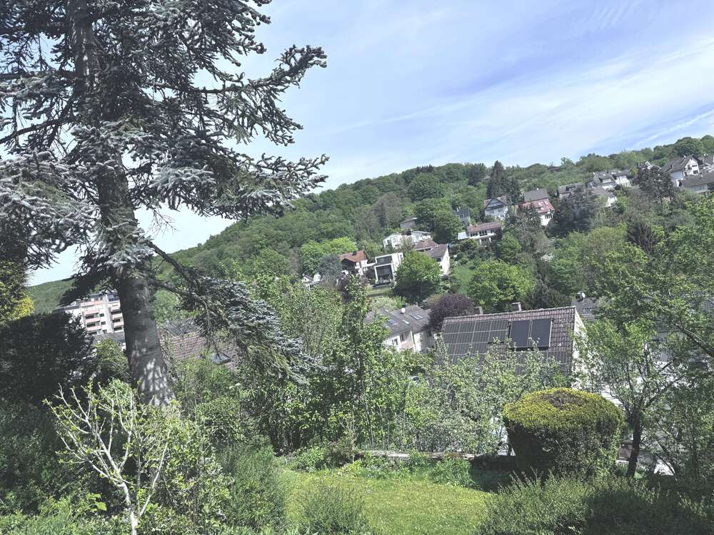 Thumbnail-Haus zum Kaufen in Bad Soden Altenhain 1.050.000,00 € 254 m²