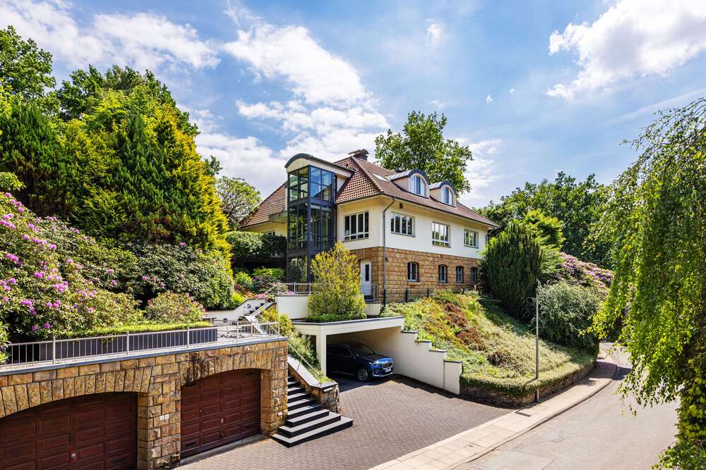 Thumbnail-Haus zum Kaufen in Bielefeld 1.490.000,00 € 363 m²
