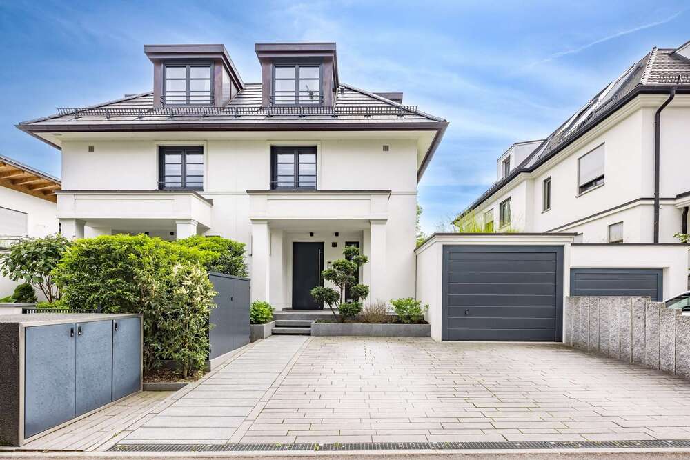 Thumbnail-Haus zum Kaufen in München 2.850.000,00 € 200.32 m²