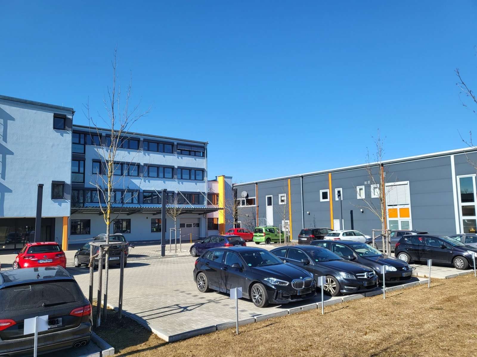 Thumbnail-Halle in Augsburg 2.980,00 € 295 m²