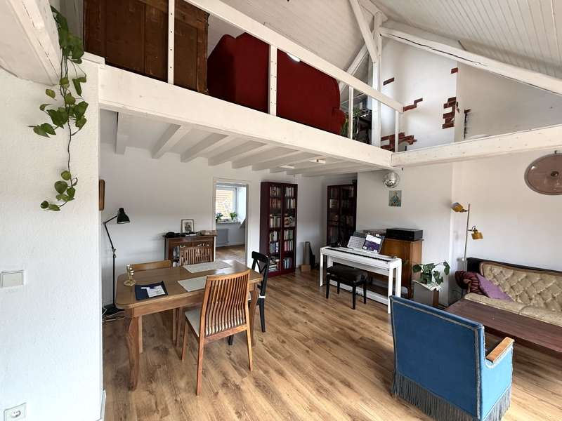 Thumbnail-Wohnung zum Kaufen in Essen 225.000,00 € 118 m²