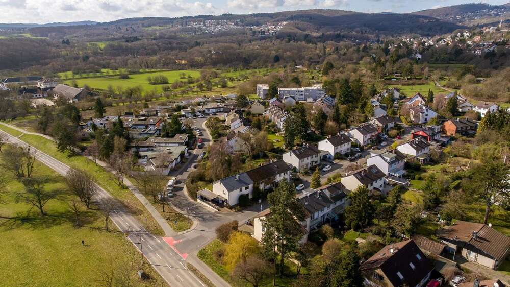 Thumbnail-Haus zum Kaufen in Kronberg 890.000,00 € 185 m²