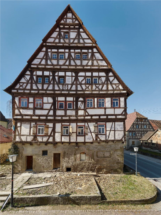 Thumbnail-Haus zum Kaufen in Ammerbuch-Altingen 345.000,00 € 745 m²