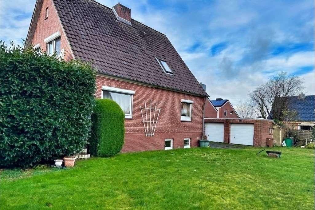 Thumbnail-Haus zum Kaufen in Buxtehude 339.000,00 € 123.22 m²