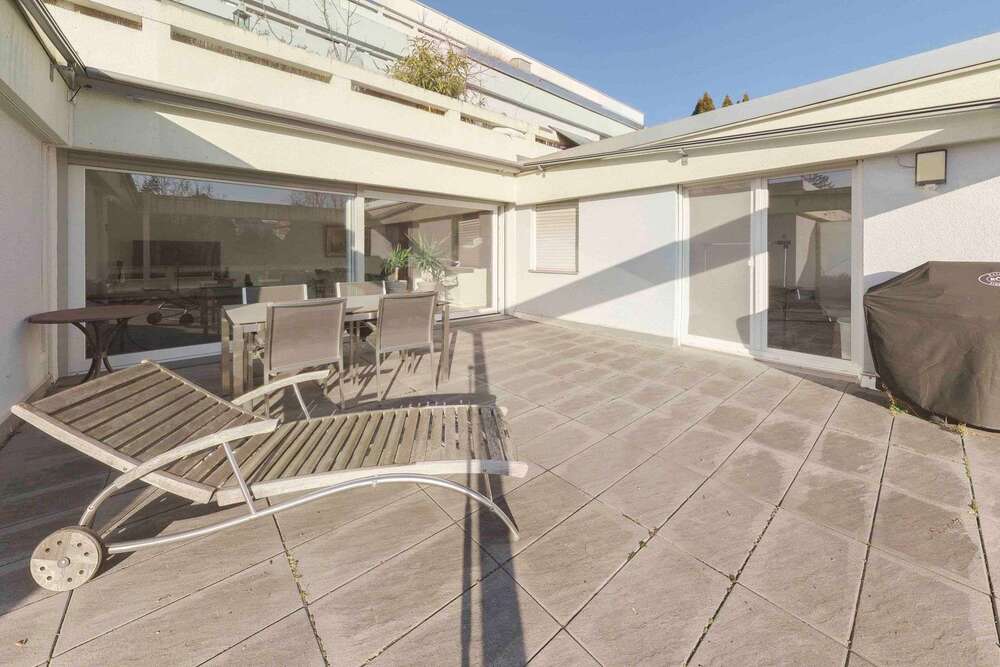 Thumbnail-Wohnung zum Kaufen in Stuttgart 590.000,00 € 119.44 m²