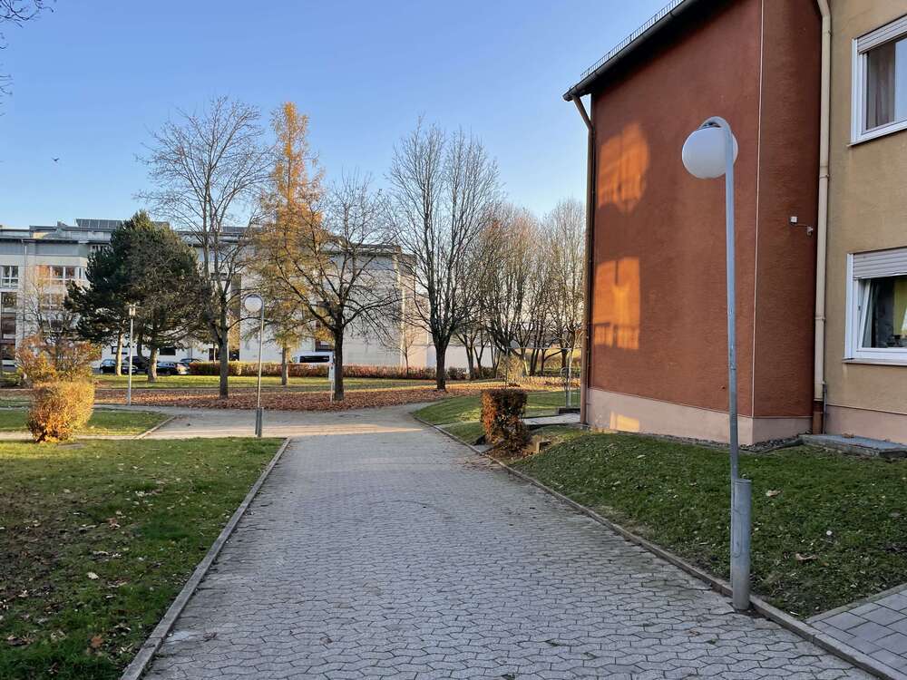 Thumbnail-Wohnung zum Mieten in Rödental 353,16 € 75.7 m²