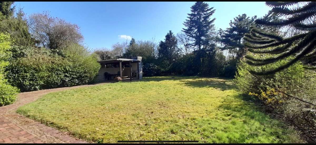 Thumbnail-Haus zum Kaufen in Zetel 295.000,00 € 215 m²