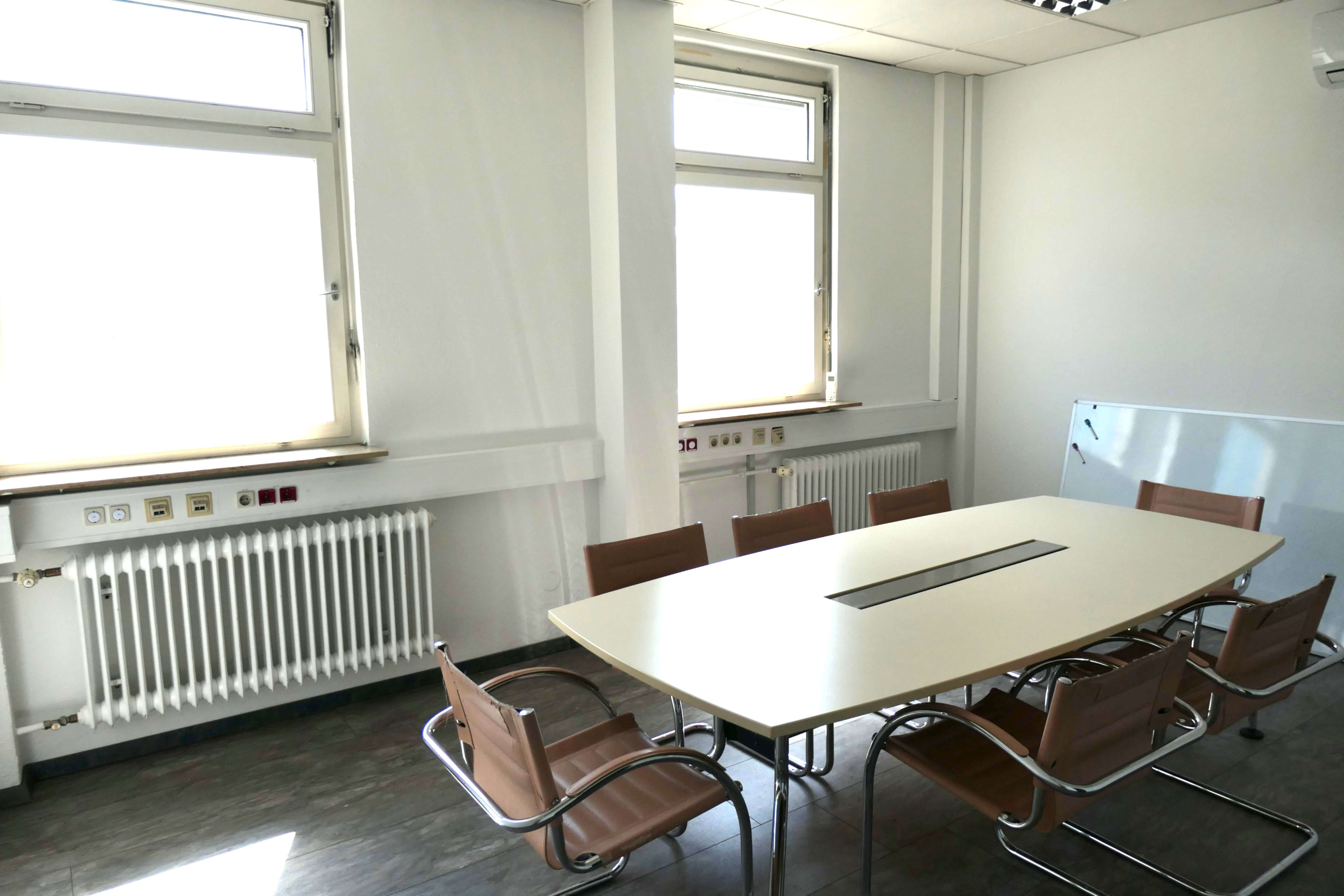 Thumbnail-Büro in Niefern 1.200,00 € 150 m²