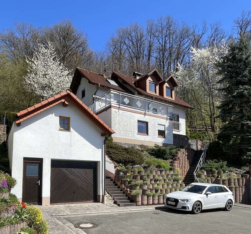Thumbnail-Haus zum Kaufen in Erzenhausen 425.000,00 € 190 m²
