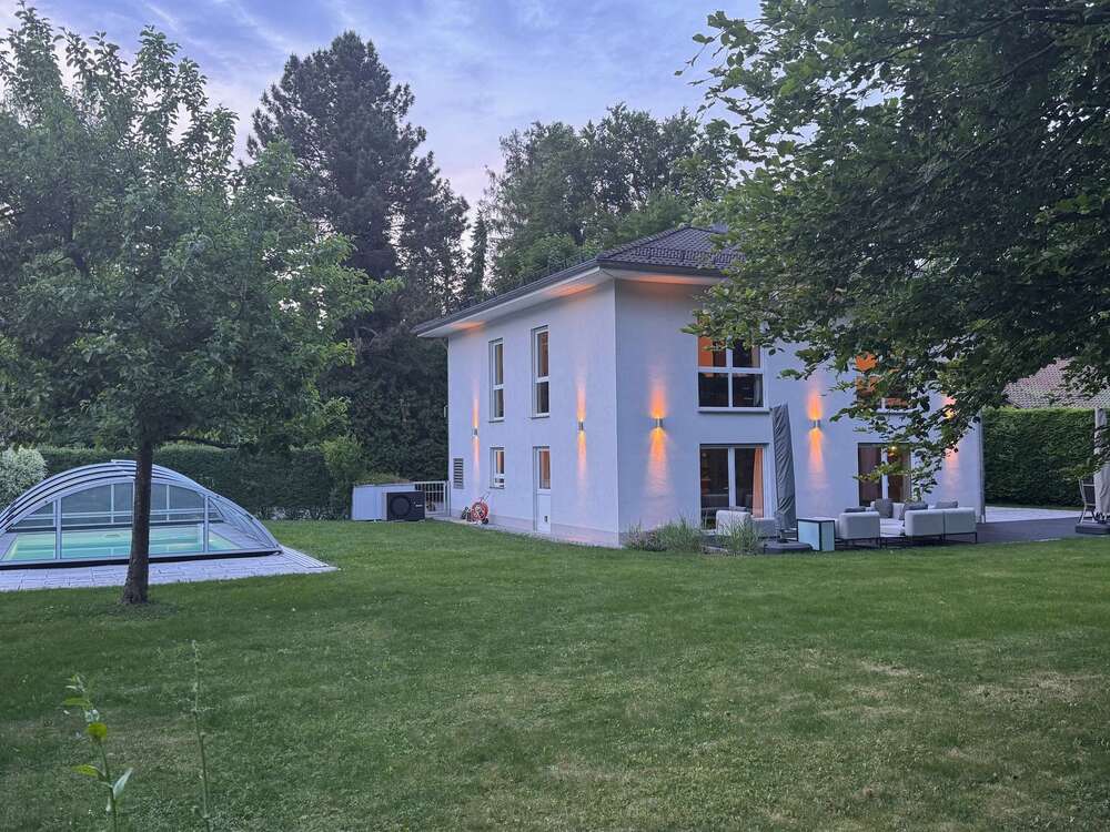 Thumbnail-Haus zum Kaufen in Gauting 1.849.000,00 € 220 m²