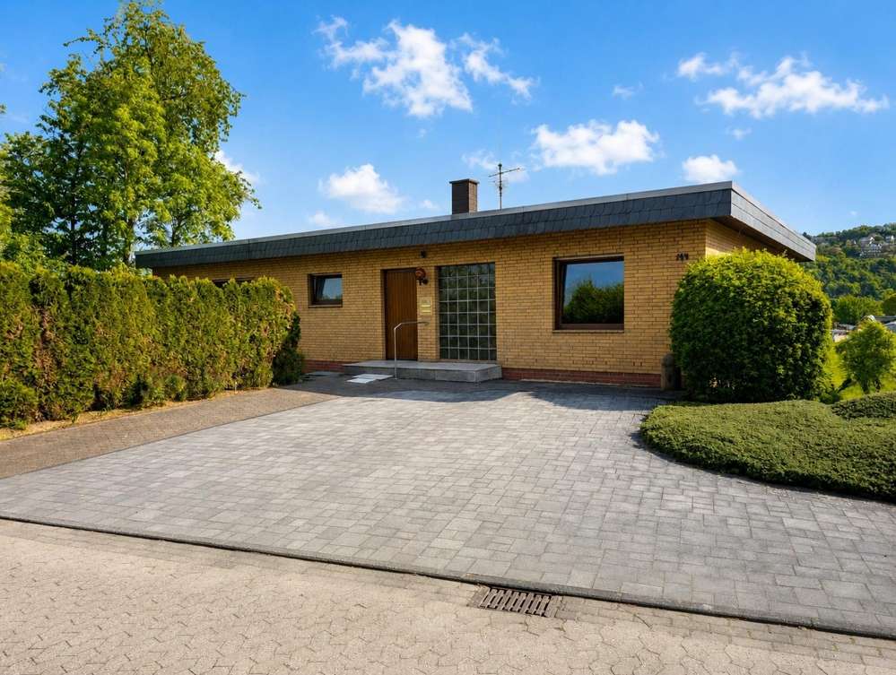 Thumbnail-Wohnung zum Mieten in Remagen Kripp 1.500,00 € 150 m²