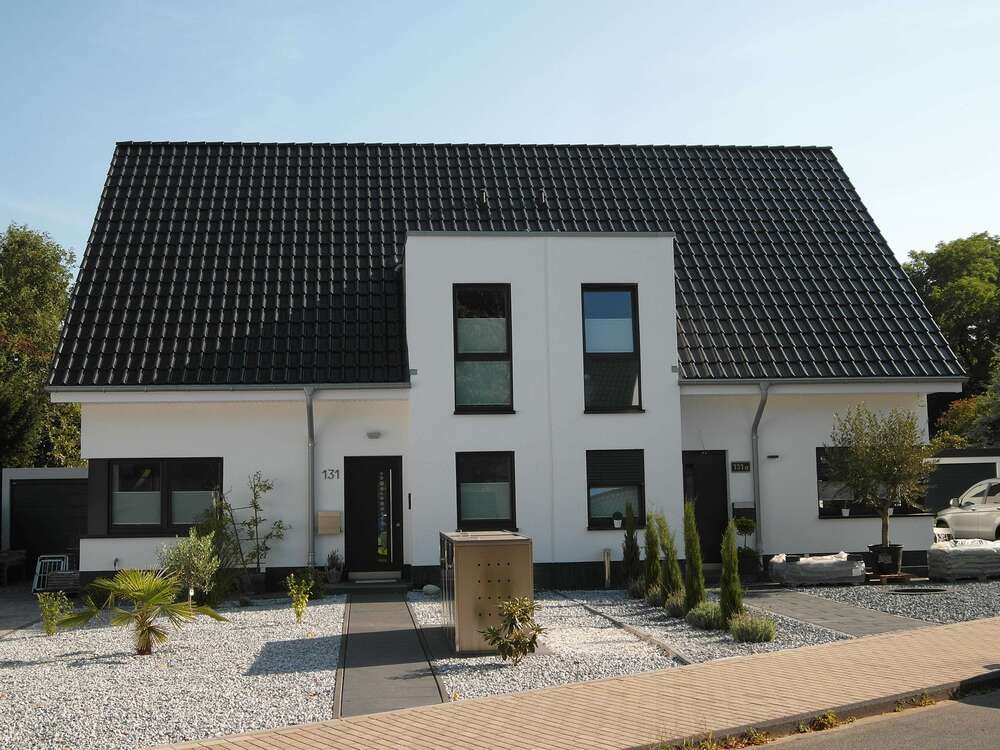 Thumbnail-Haus zum Kaufen in Düsseldorf-Unterrath 945.500,00 € 130 m²