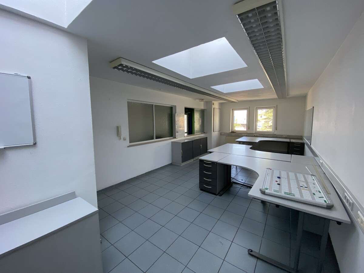 Thumbnail-Büro in Neu-Ulm 1.500,00 € 184.5 m²