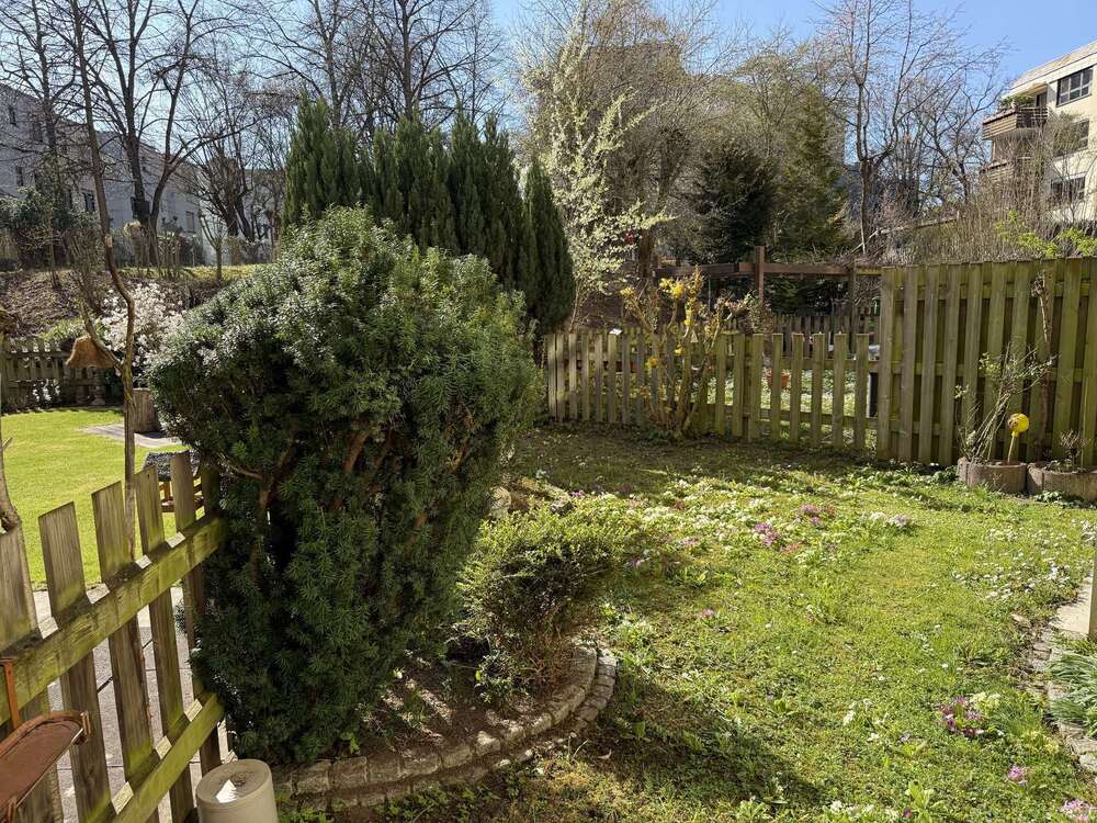 Thumbnail-Wohnung zum Kaufen in Stuttgart 385.000,00 € 123 m²