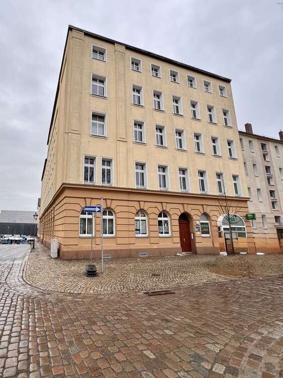 Thumbnail-Wohnung zum Mieten in Magdeburg 530,00 € 86.92 m²