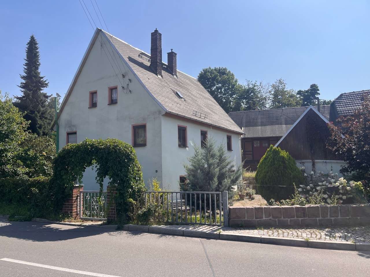 Thumbnail-Haus zum Kaufen in Mittweida 90.000,00 € 142 m²