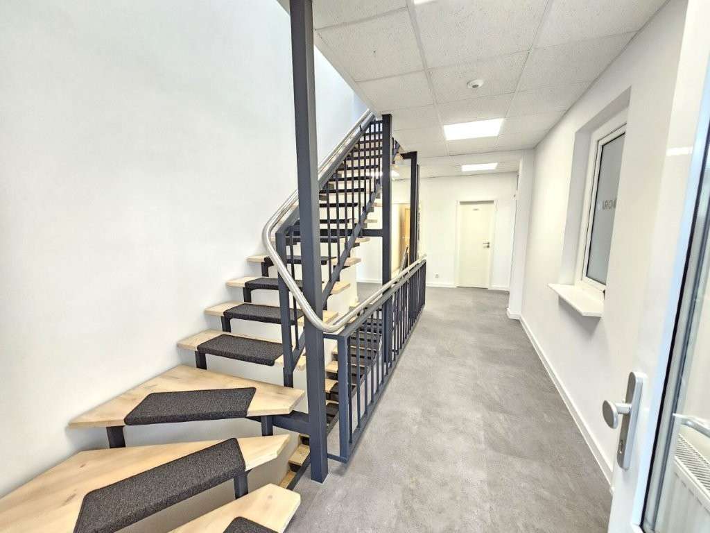 Thumbnail-Büro in Markersdorf 480,00 € 340 m²