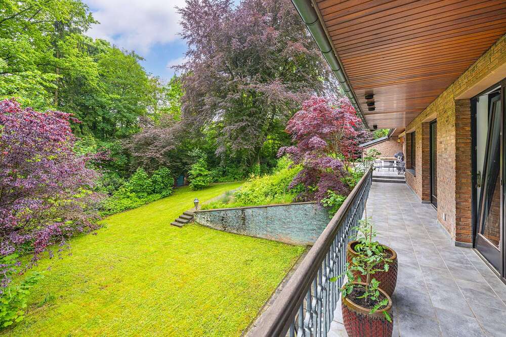 Thumbnail-Haus zum Kaufen in Leverkusen 1.525.000,00 € 417 m²