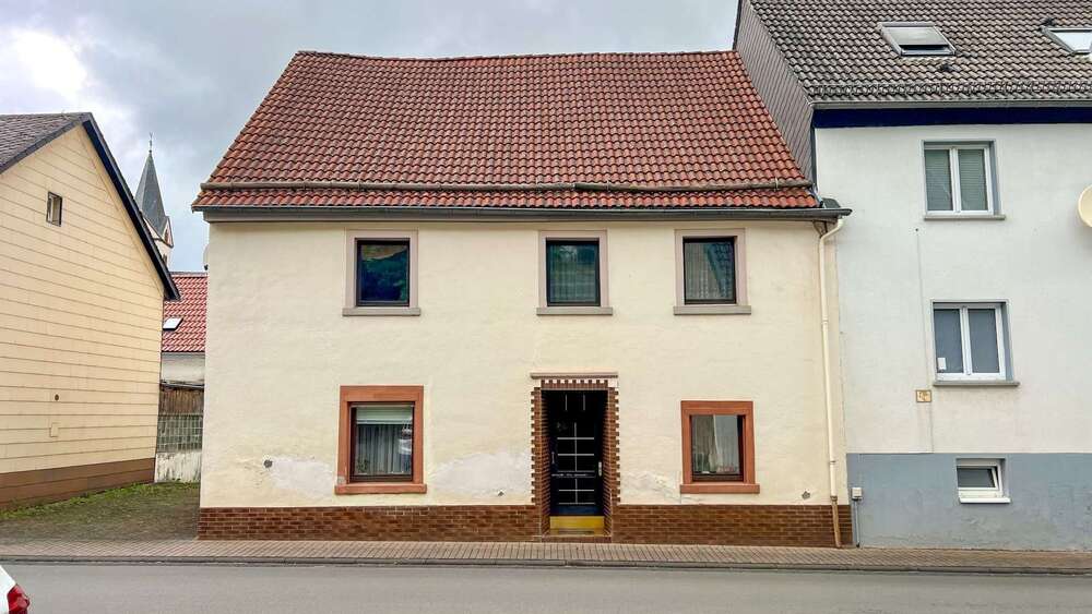 Thumbnail-Haus zum Kaufen in Lissendorf 69.000,00 € 140 m²