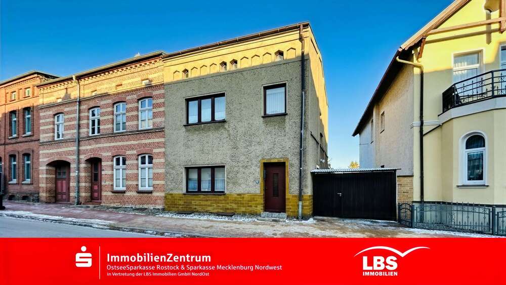 Thumbnail-Haus zum Kaufen in Laage 149.000,00 € 110 m²