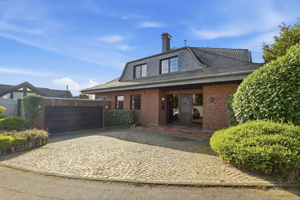 Thumbnail-Haus zum Kaufen in Bergheim 1.180.000,00 € 270 m²