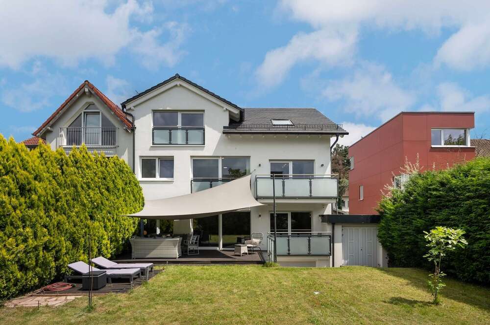Thumbnail-Haus zum Kaufen in Frankfurt am Main 1.790.000,00 € 345 m²