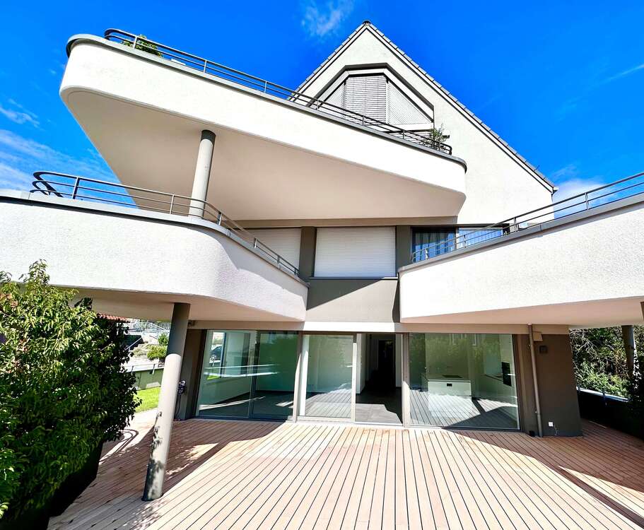 Thumbnail-Wohnung zum Kaufen in Stuttgart Uhlbach 895.000,00 € 141 m²