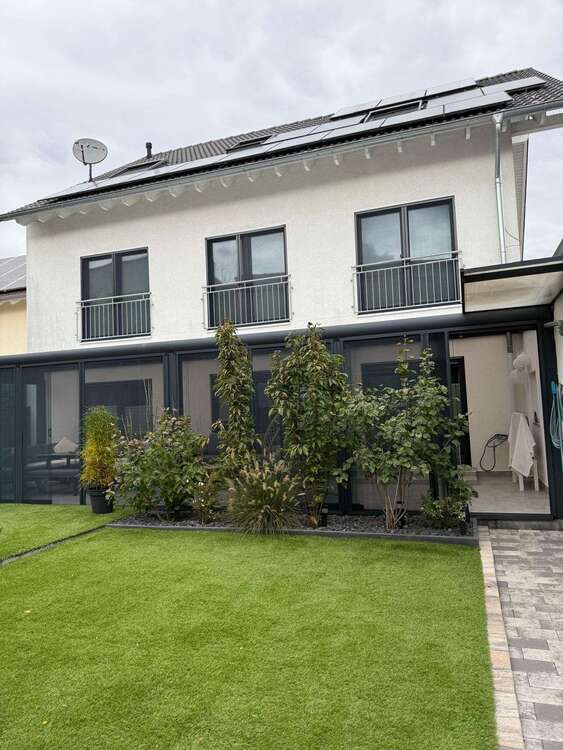 Thumbnail-Haus zum Kaufen in Sankt Leon-Rot 1.380.000,00 € 254 m²