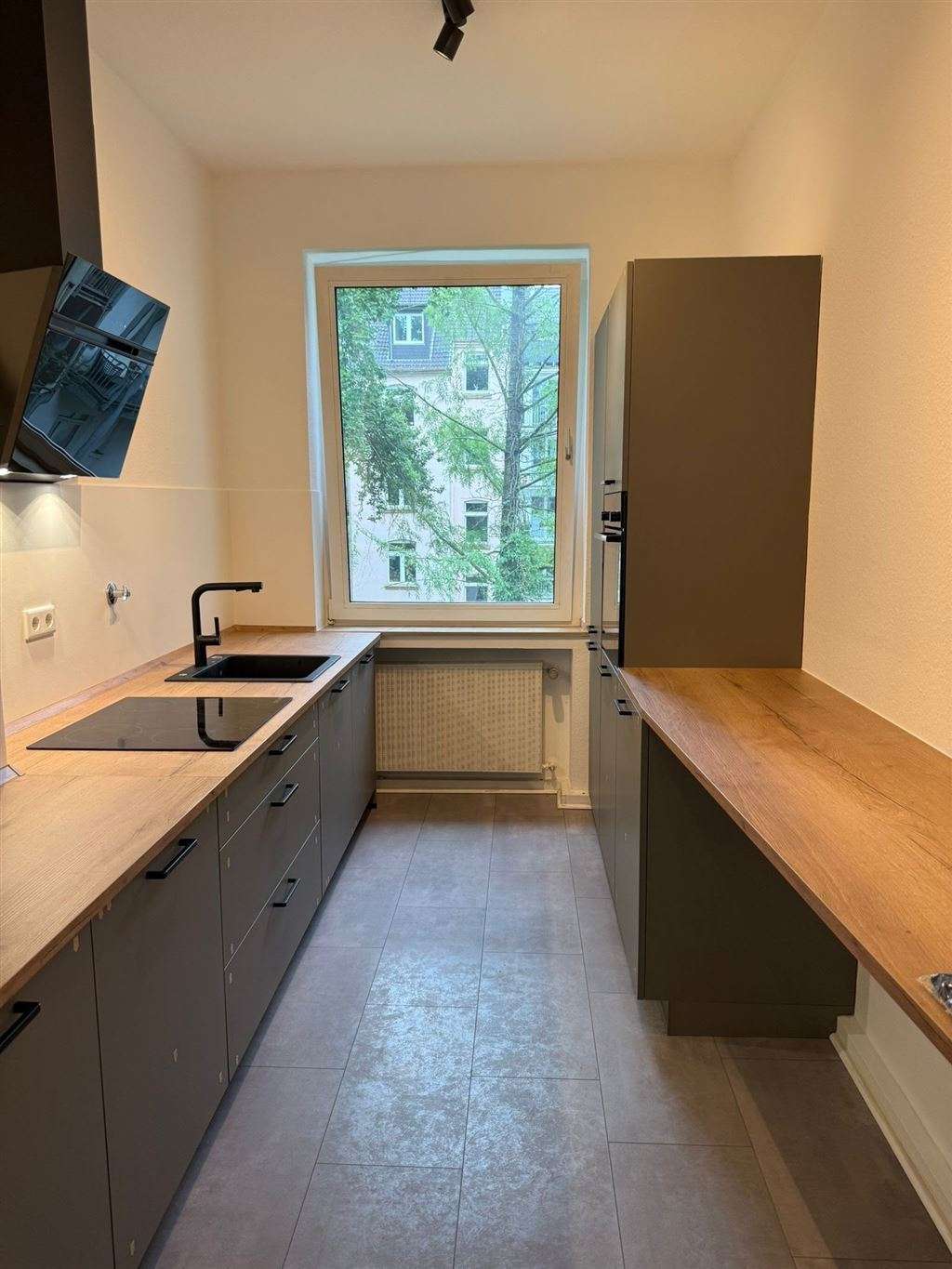 Thumbnail-Wohnung zum Mieten in Düsseldorf 1.350,00 € 75 m²