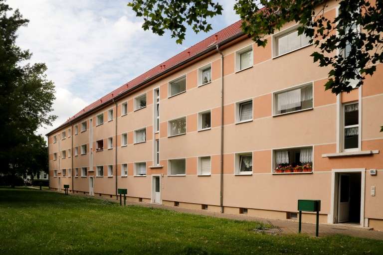 Thumbnail-Wohnung zum Mieten in Weißenfels 388,50 € 51.8 m²