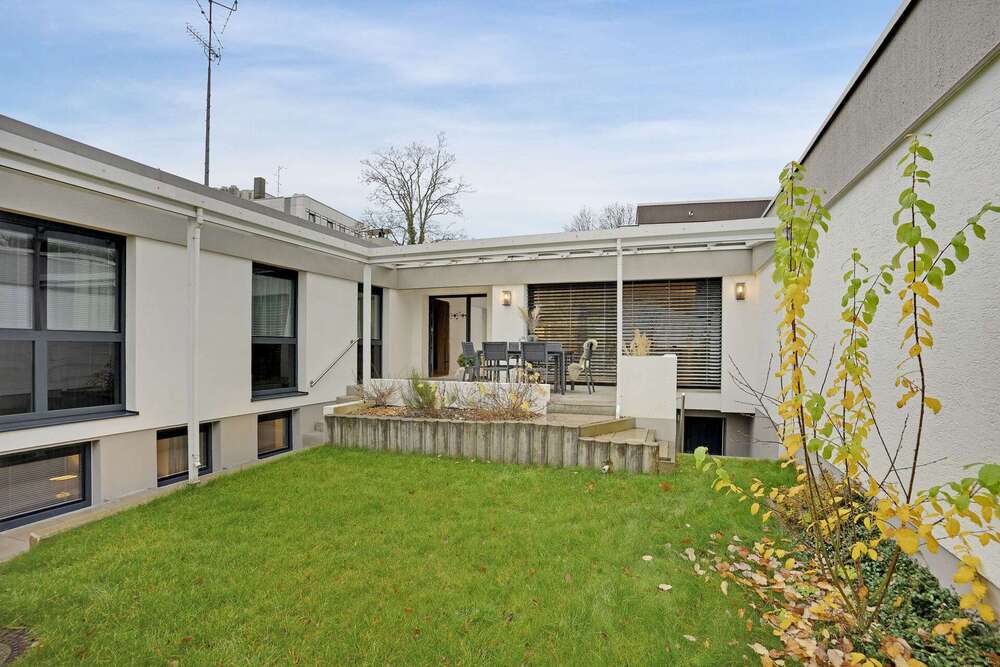 Thumbnail-Haus zum Kaufen in Ottobrunn 2.199.000,00 € 241 m²