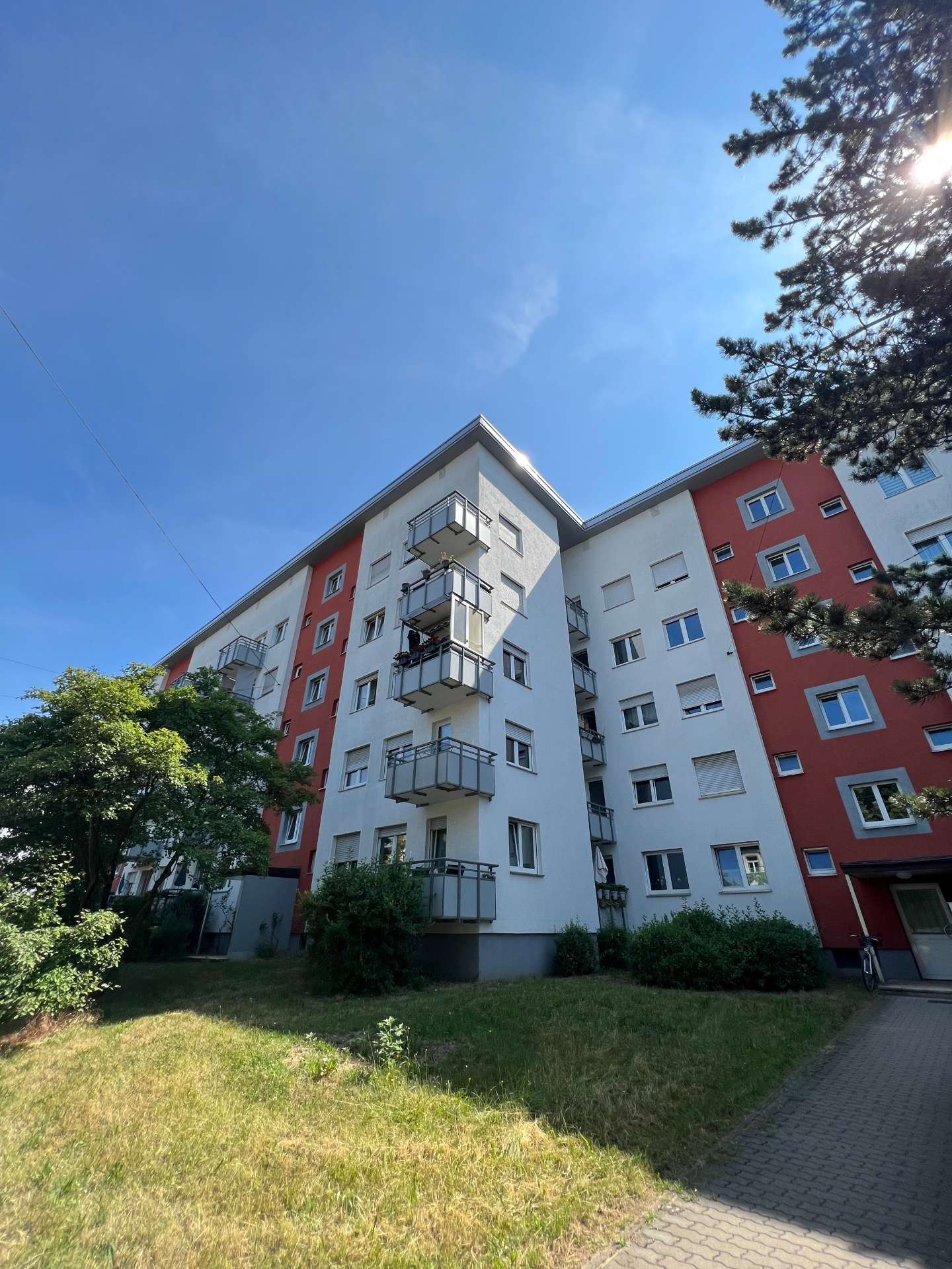 Thumbnail-Wohnung zum Mieten in Nürnberg 900,00 € 76.99 m²