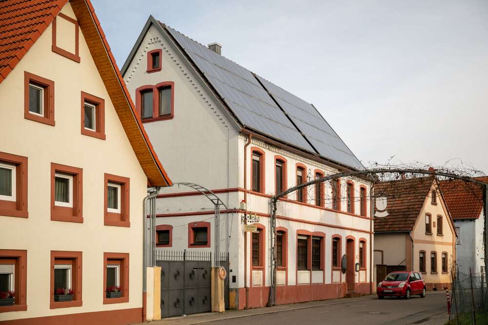 Thumbnail-Haus zum Kaufen in Hochstadt 299.000,00 € 350 m²