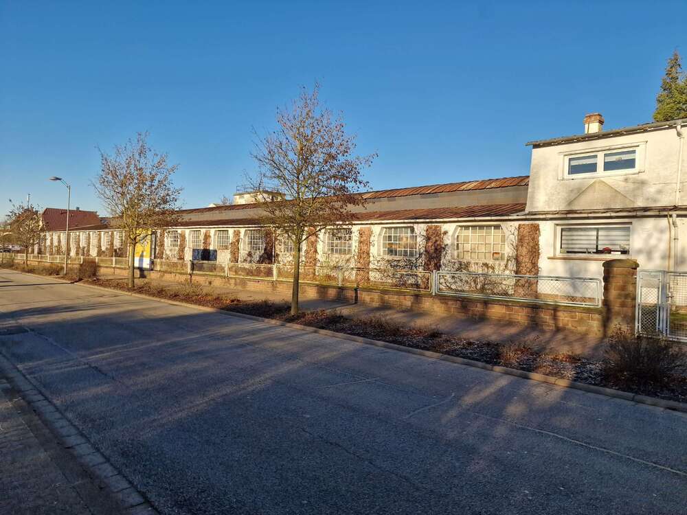 Thumbnail-Grundstück zu verkaufen in Enkenbach-Alsenborn 1.580.000,00 € 9300 m²