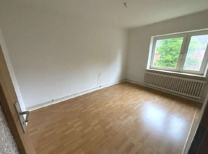 Thumbnail-Wohnung zum Kaufen in Wilhelmshaven 49.000,00 € 43.64 m²