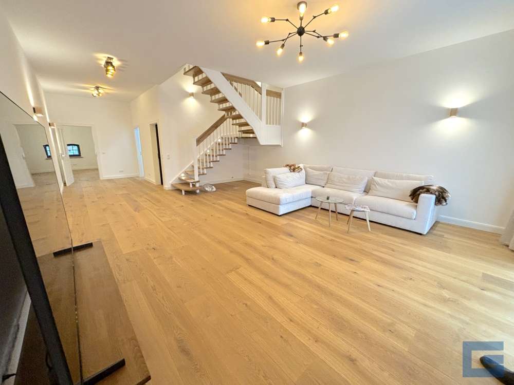 Thumbnail-Wohnung zum Mieten in Heikendorf 2.329,00 € 200 m²