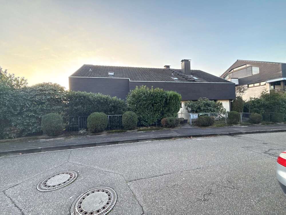 Thumbnail-Wohnung zum Kaufen in Baden-Baden 692.500,00 € 293 m²