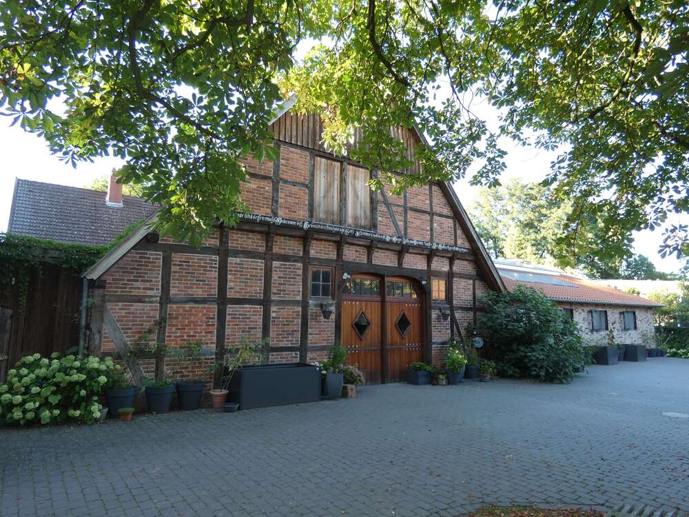 Thumbnail-Wohnung zum Mieten in Langenhagen 829,00 € 96.71 m²